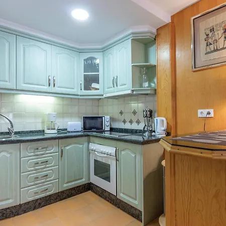 2 Bedroom Awesome In